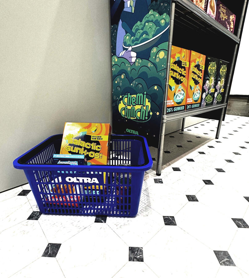 This Oltra shopping basket adds to the immersion